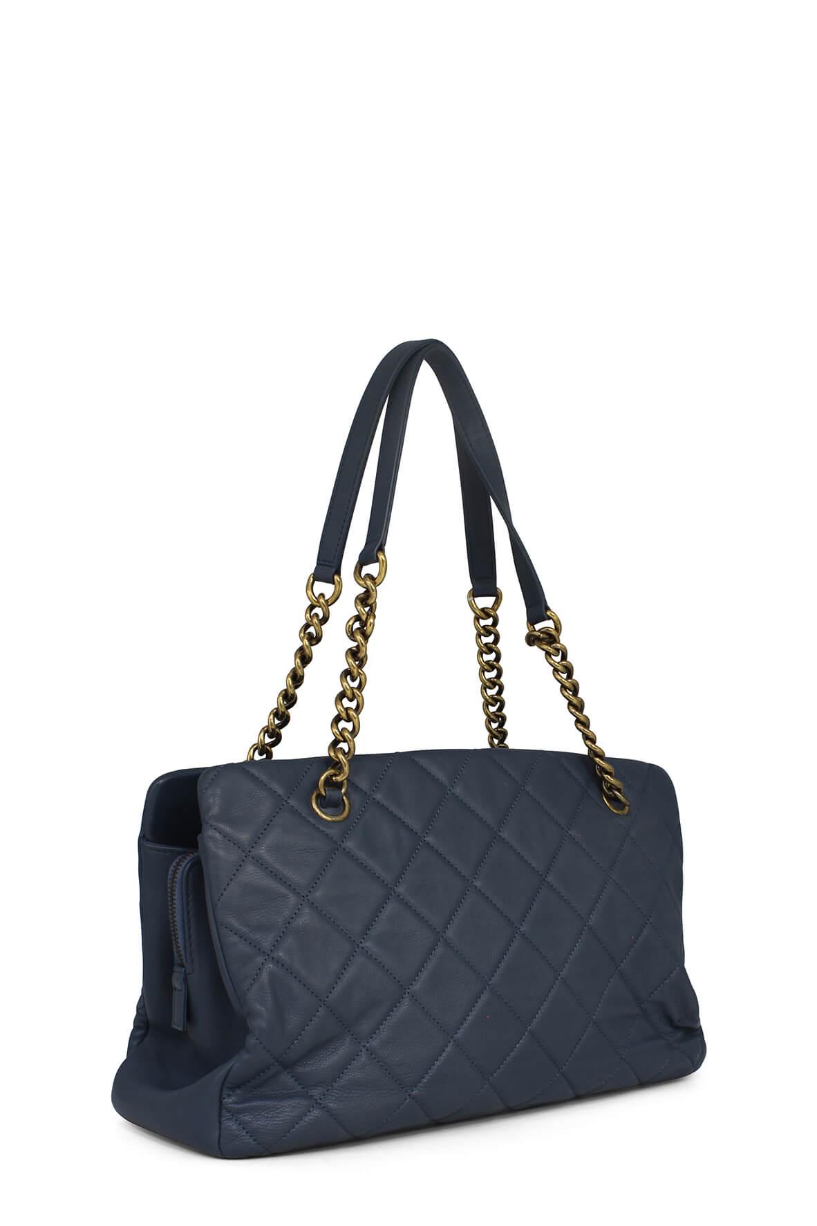 chanel navy blue tote bag