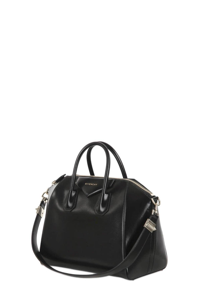 Medium Antigona Black in Glossy Leather - Givenchy