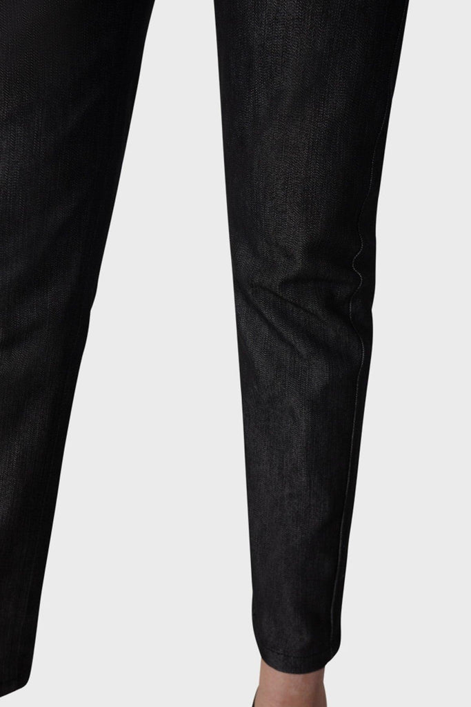High-Rise Straight-Leg Jeans in Black - Maison Wu